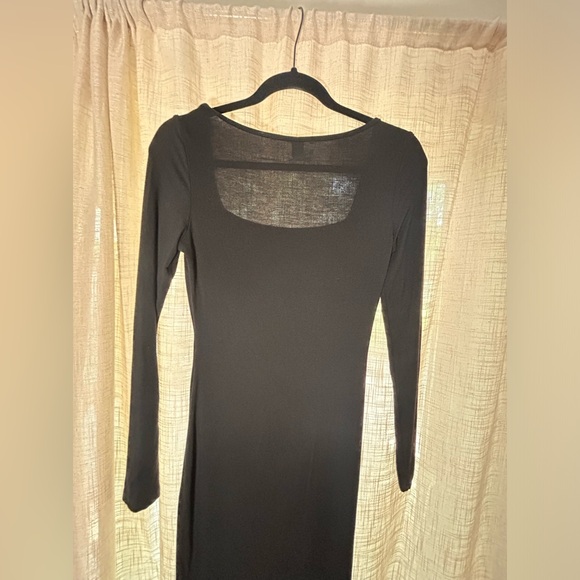 Long Maxi Black Scoopneck Classic Dress. Size Small. Excellent condition! - Picture 11 of 11